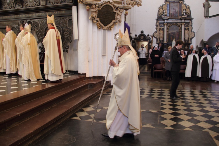 Msza św. Krzyżma w katedrze w Gdańsku-Oliwie