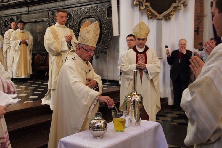 Msza św. Krzyżma w katedrze w Gdańsku-Oliwie