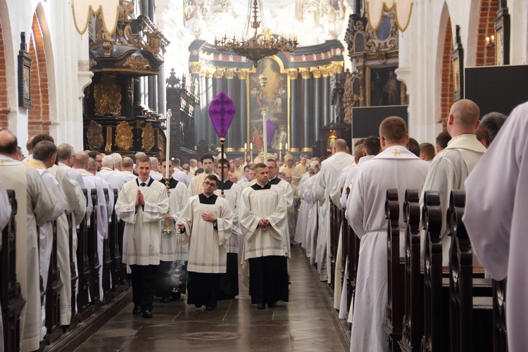 Msza św. Krzyżma w katedrze w Gdańsku-Oliwie