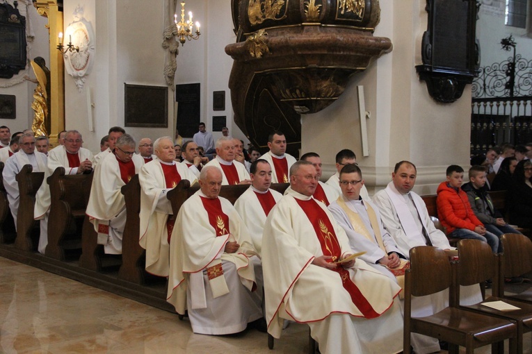 Msza św. Krzyżma w katedrze łowickiej