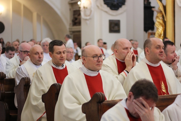 Msza św. Krzyżma w katedrze łowickiej