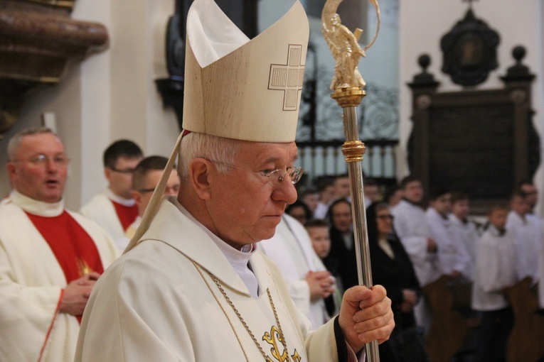 Msza św. Krzyżma w katedrze łowickiej