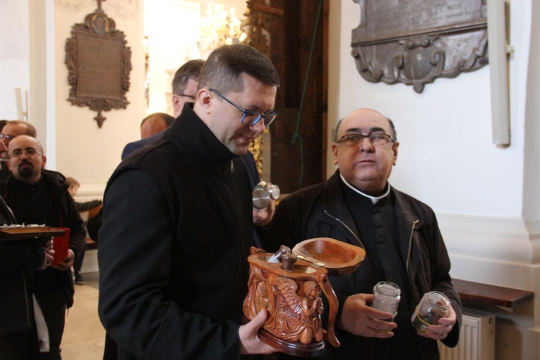 Msza św. Krzyżma w katedrze łowickiej