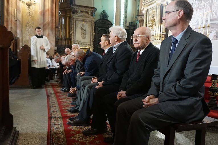 Wielki Czwartek. Msza Wieczerzy Pańskiej w świdnickiej katedrze