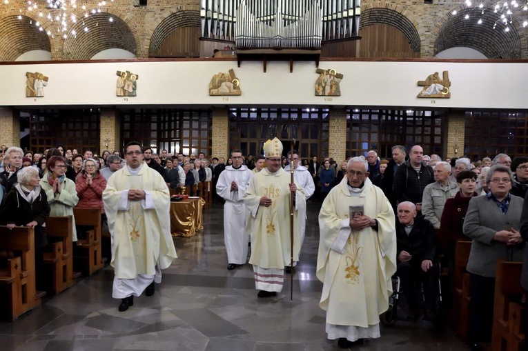 Msza Wieczerzy Pańskiej u ojców cystersów w Nowej Hucie