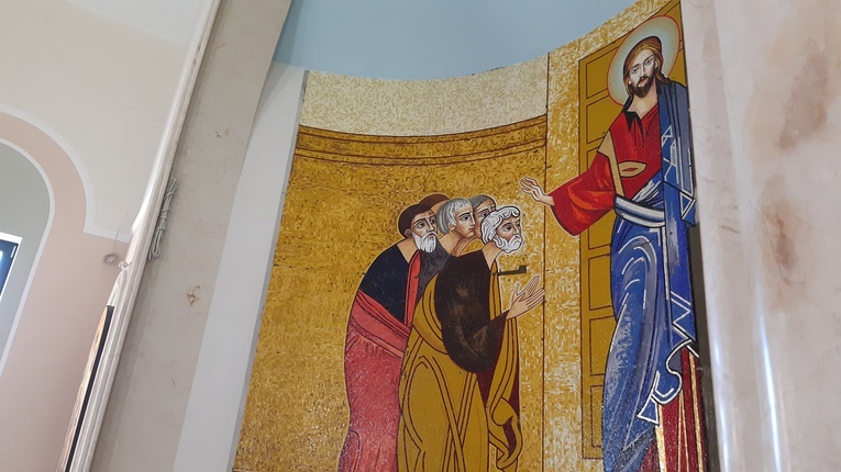 Abp Budzik pobłogosławił kaplicę Zmartwychwstania Pańskiego w domu księży emerytów 