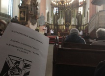 Katedra Legnicka. Jutrznia Wielkiego Piątku
