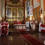 Liturgia Wielkiego Piątku w zielonogórskiej konkatedrze