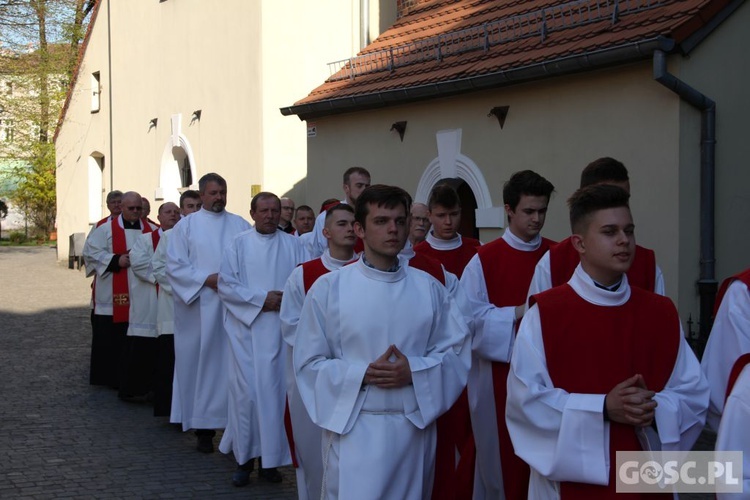 Liturgia Wielkiego Piątku w zielonogórskiej konkatedrze