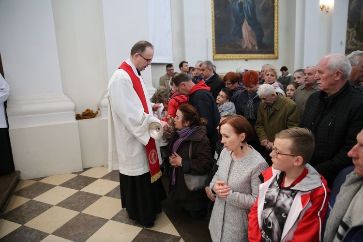 Wielki Piątek na Świętym Krzyżu