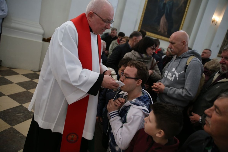 Wielki Piątek na Świętym Krzyżu