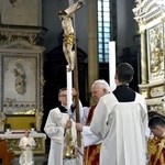 Liturgia Wielkiego Piątku w świdnickiej katedrze
