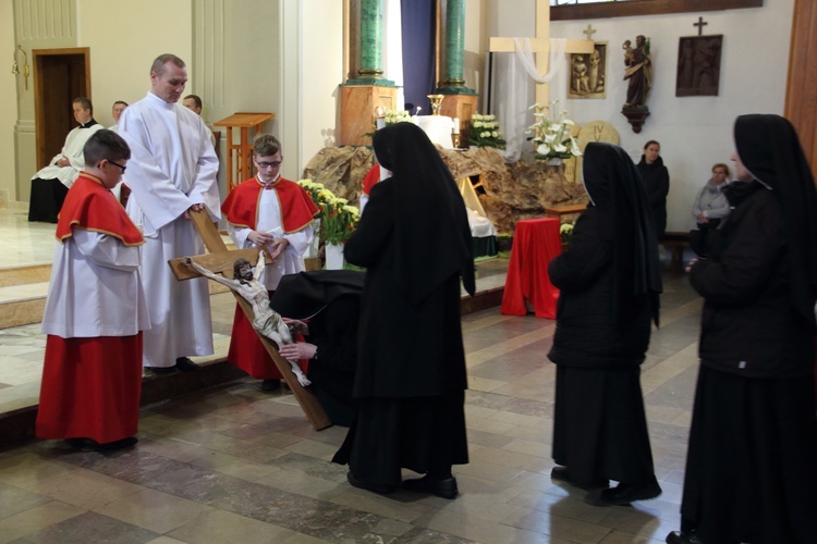 Liturgia Wielkiego Piątku z udziałem metropolity gdańskiego