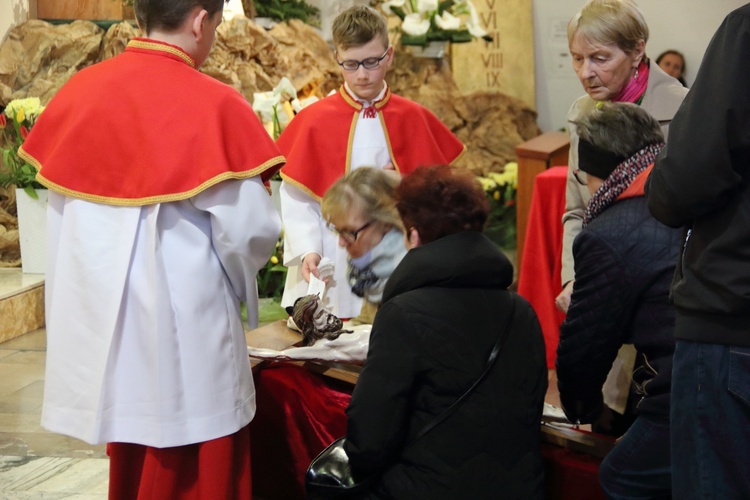 Liturgia Wielkiego Piątku z udziałem metropolity gdańskiego