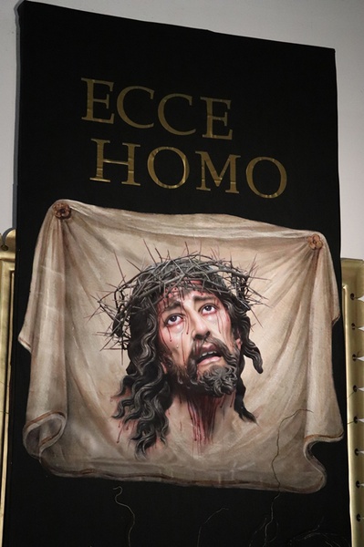 Grób Pański w kształcie katedry Notre Dame