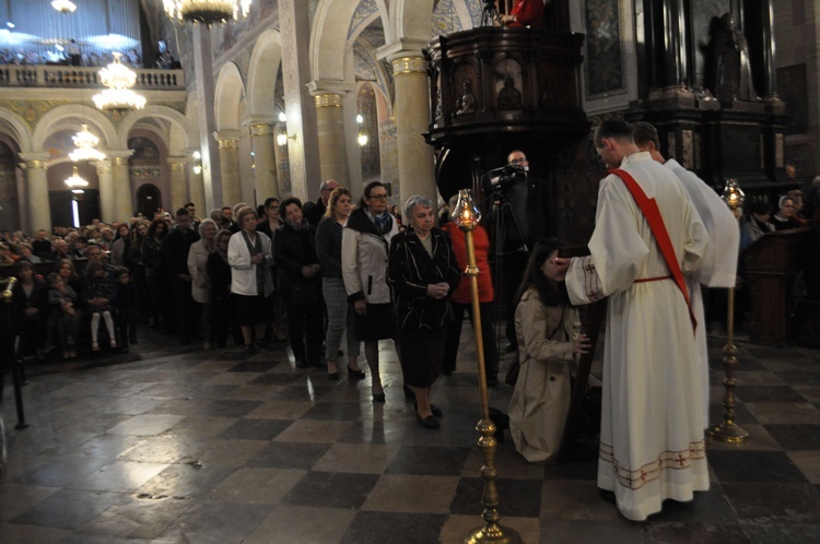 Wielki Piątek w katedrze płockiej