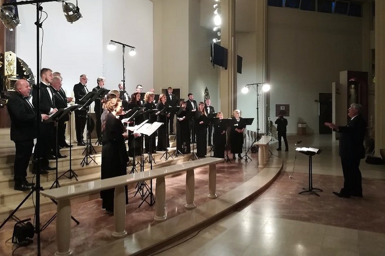 Wielkoczwartkowy koncert w sanktuarium fatimskim