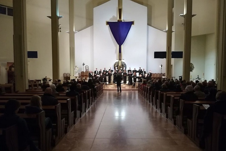 Wielkoczwartkowy koncert w sanktuarium fatimskim