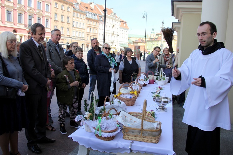 Święcenie pokarmów w Wielką Sobotę