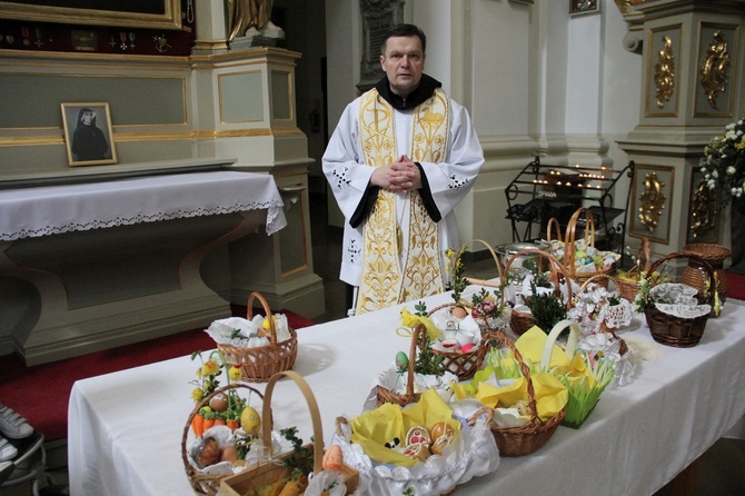 Święcenie pokarmów w Wielką Sobotę