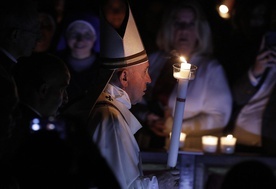 Franciszek podczas liturgii Wigilii Paschalnej