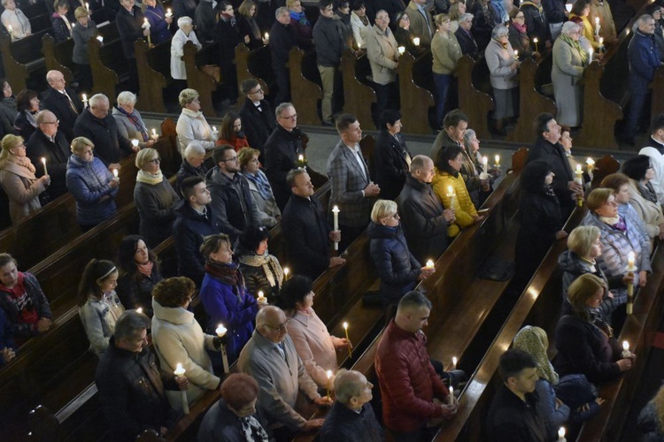 Wigilia Paschalna z bp. Ignacym w świdnickiej katedrze