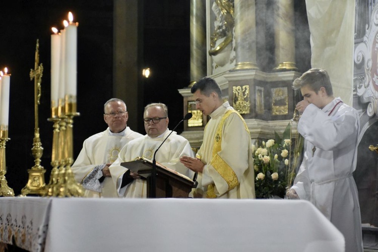 Wigilia Paschalna z bp. Ignacym w świdnickiej katedrze