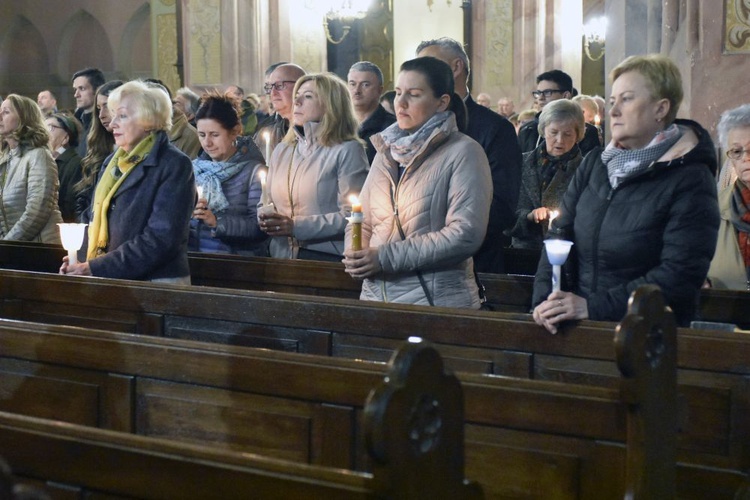 Wigilia Paschalna z bp. Ignacym w świdnickiej katedrze