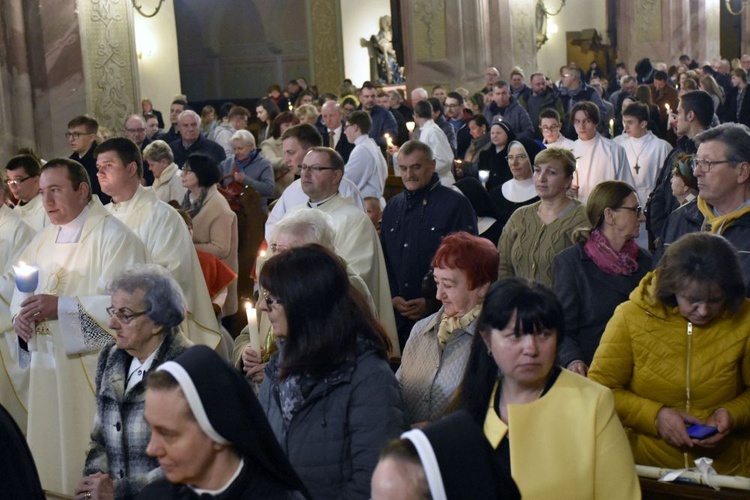 Wigilia Paschalna z bp. Ignacym w świdnickiej katedrze