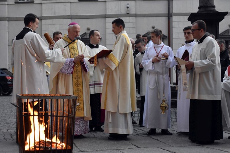 Wigilia Paschalna z bp. Ignacym w świdnickiej katedrze