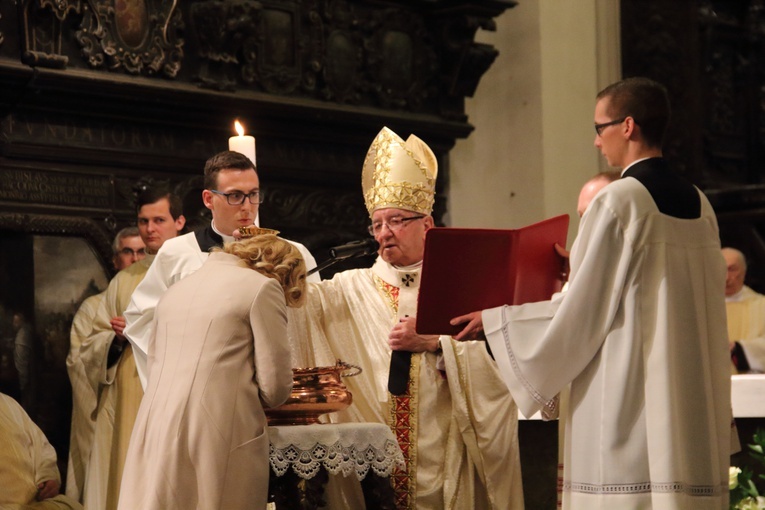 Wigilia Paschalna w archikatedrze w Gdańsku-Oliwie