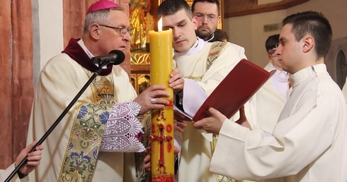 Ze Zmartwychwstałym twarzą w twarz. Wielka Noc w koszalińskiej katedrze.