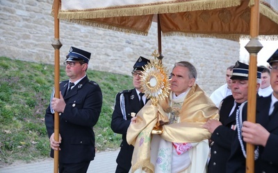 Pan Zmartwychwstał! Alleluja! Rezurekcja w Sulisławicach