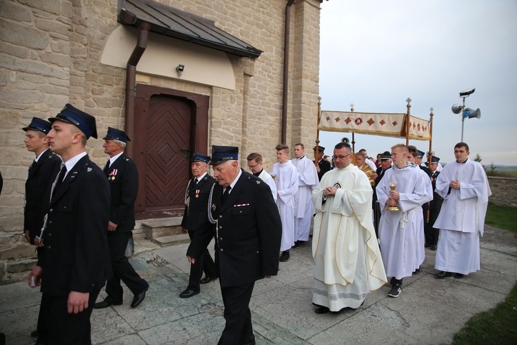 Zmartwychwstanie Pańskie w Sulisławicach