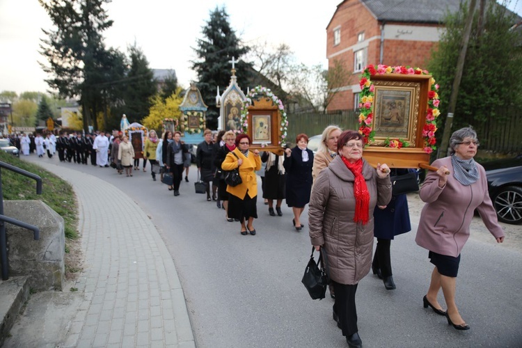 Zmartwychwstanie Pańskie w Sulisławicach