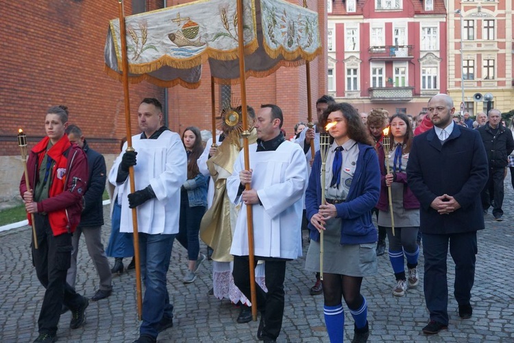 Odpustowa Msza rezurekcyjna w Wałbrzychu