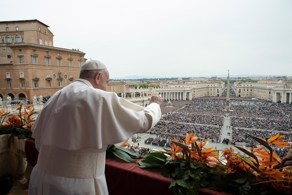 Papież na Urbi et Orbi: Chrystus nadzieją i młodością świata