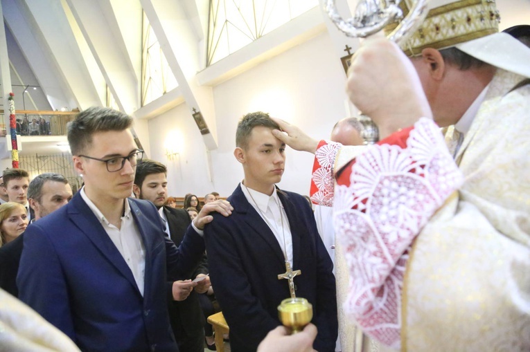 Bierzmowanie w Limanowej Sowlinach