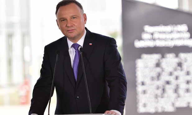 Prezydent: Polska wkrótce będzie całkowicie suwerenna w zakresie dostaw gazu
