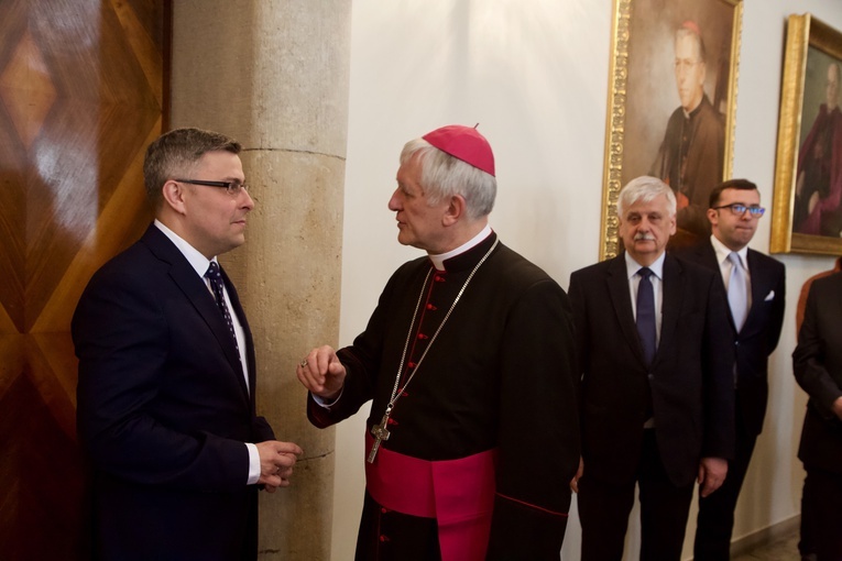 Życzenia wielkanocne w katowickiej kurii
