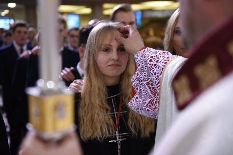 Bierzmowanie w Pustkowie Osiedlu