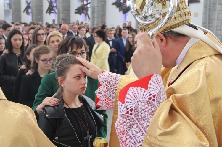 Bierzmowanie w Męcinie