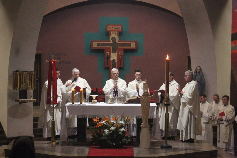 Katowice. Eucharystia w intencji biskupa Marka Szkudły