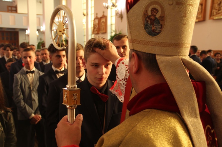 Bierzmowanie w Biskupicach Radłowskich