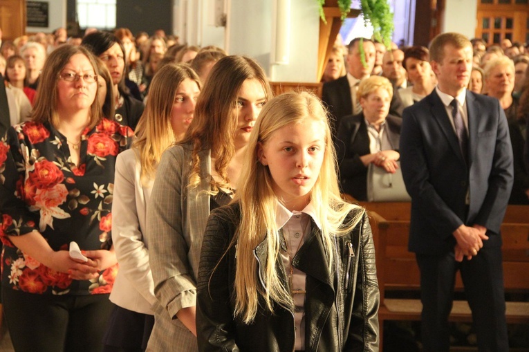 Bierzmowanie w Biskupicach Radłowskich