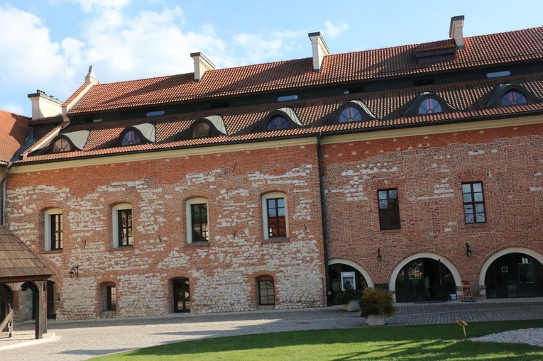 Wystawa jubileuszowa z okazji 80. rocznicy powrotu benedyktynów do Tyńca