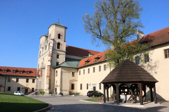 Wystawa jubileuszowa z okazji 80. rocznicy powrotu benedyktynów do Tyńca