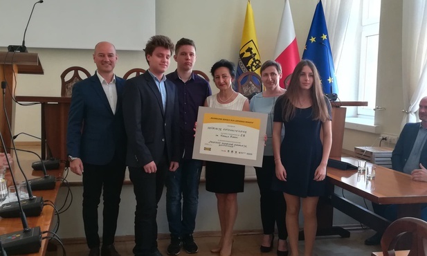 Katowice: nagrodzono szkoły dbające o ekologię
