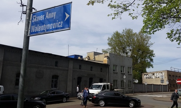 Katowice: Anna Walentynowicz upamiętniona przy kopalni Wujek