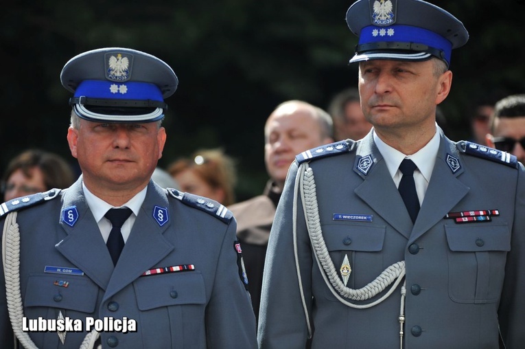 Odsłonięcie tablicy poświęconej pamięci asp. Alojzego Banacha